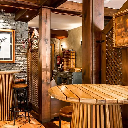 El Refugio De Aran 公寓式酒店 维耶拉