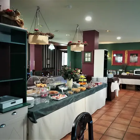 Ξενοδοχείο με διαμερίσματα El Refugio De Aran 3*