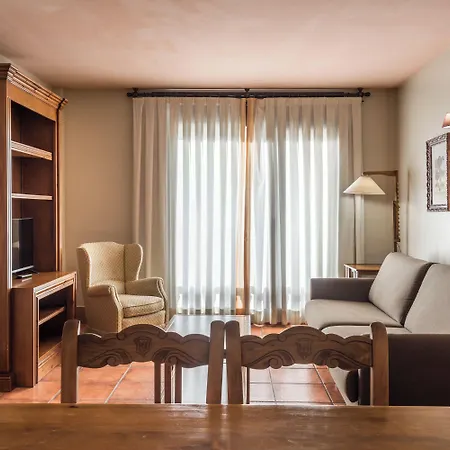 El Refugio De Aran Aparthotel 3*