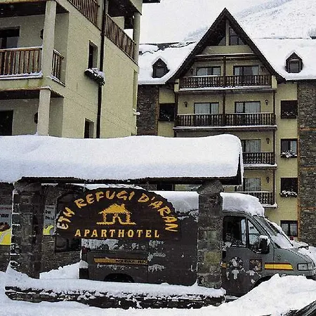 Apartahotel El Refugio De Aran 3*